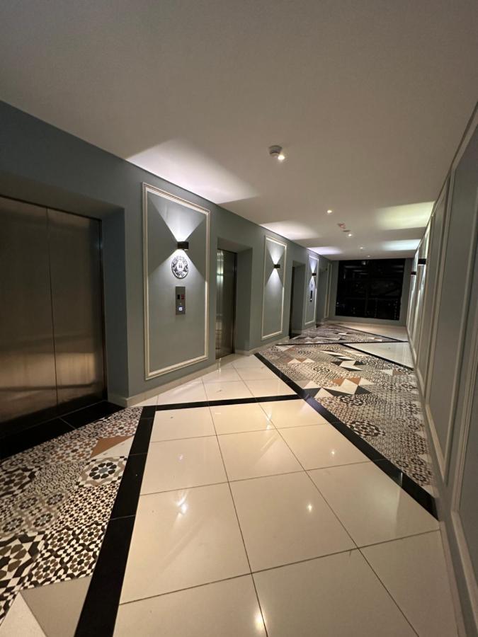 Aparthotel Arti Mont Kiara à Kuala Lumpur Extérieur photo